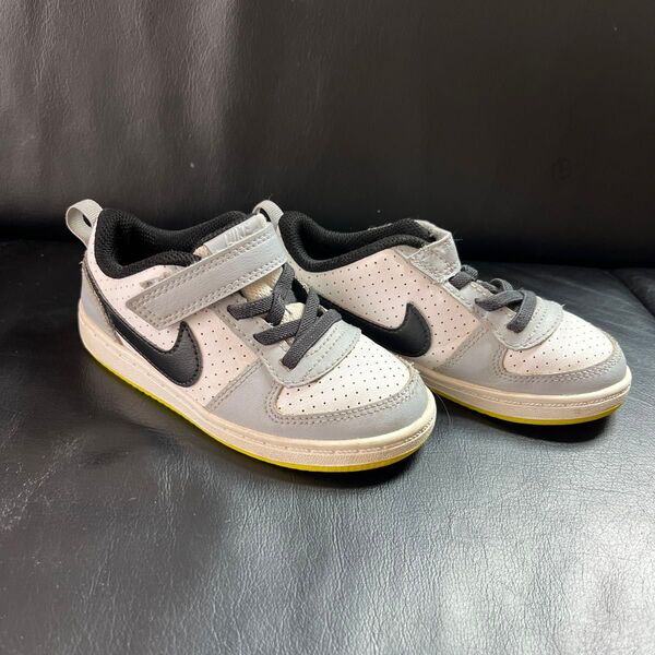 スニーカー NIKE ナイキ ブラック グレー こども キッズ 15cm