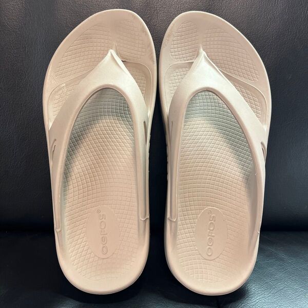 ウーフォス サンダル 夏 OOFOS ベージュ 26cm 疲れない