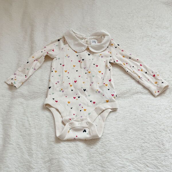 ベビー服 ロンパース 子供服 カバーオール ボディスーツ GAP 12~18month 長袖 ハート 女の子