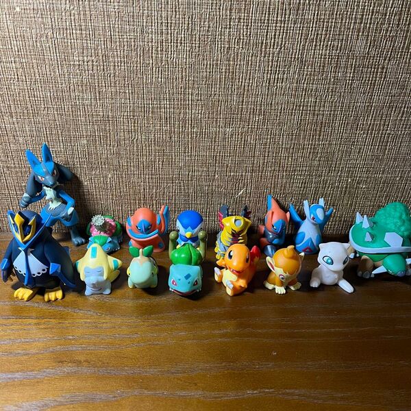 【まとめ売り】ポケモンキッズ ギラティナ エンペンスト ミュウ ヒトカゲ 色々詰め合わせ