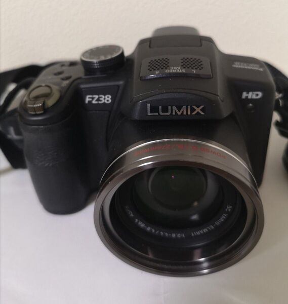 Panasonic LUMIX FZ38 デジタルカメラ