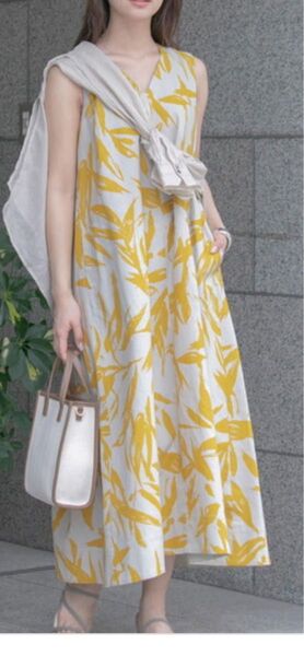 【アーバンリサーチ ロッソ】ボタニカルプリントテントワンピース