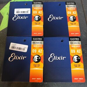 エリクサー 09-42 4セットまとめて エレキギター弦 Nanoweb ELIXIR super light 12002