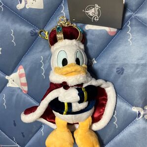 ディズニー ドナルド ぬいぐるみ キーホルダー キーチェーン◆バースデー 王様 DONALD THE KING BIRTHDAY