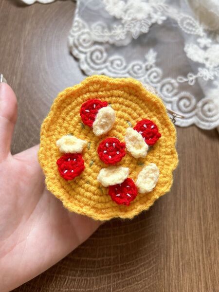 【ハンドメイド】かぎ編み ポーチ チーズピザ 編み物 小物入れ イヤホンケース