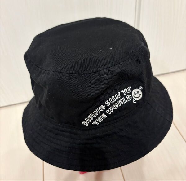 RISING SUN TO THE WORLD バケットハット