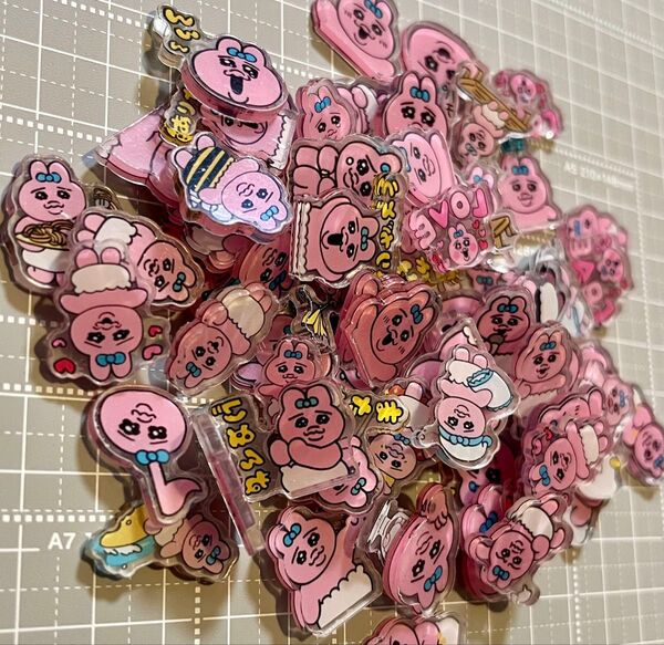 セール アクリルパーツ2cm ランダム30枚 アクセサリー ハンドメイドパーツ おぱんちゅう