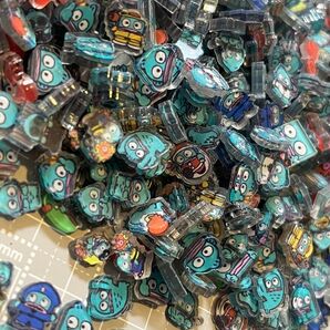 セール アクリルパーツ1cm ランダム100枚 アクセサリー ハンドメイドパーツ ハンギョドン 在庫残りわずか