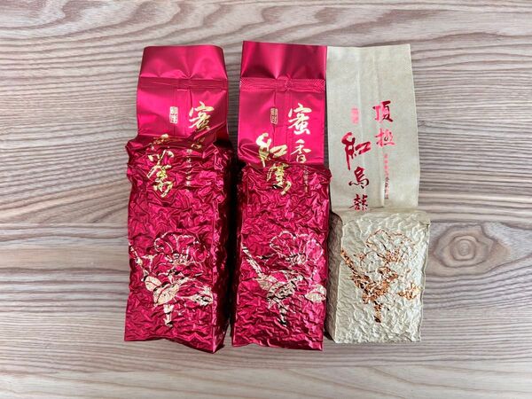 大人気 台湾茶 ウーロン茶 蜜香紅茶75gx2 紅烏龍茶150g
