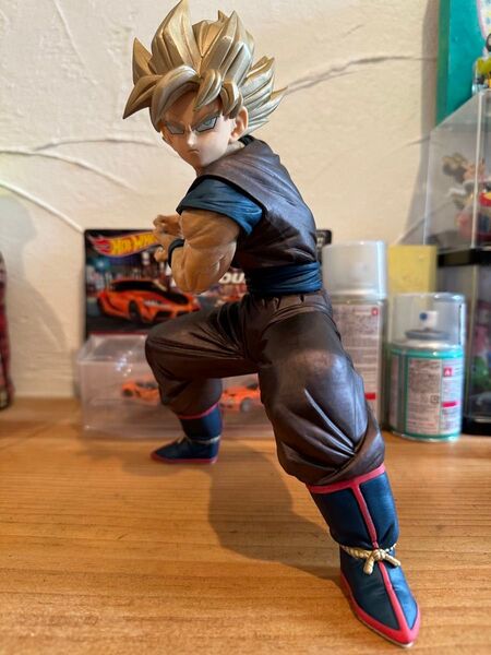 ドラゴンボール フィギュア Grandista 孫悟空 リペイント 超サイヤ人