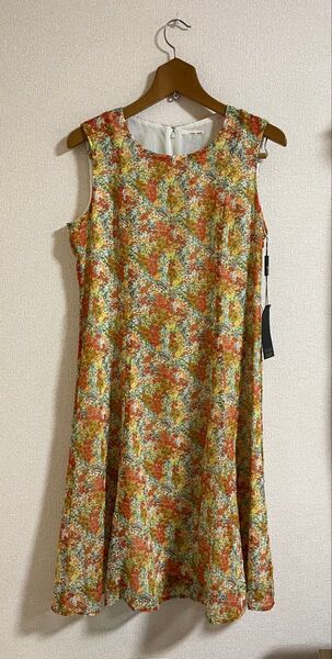 新品・タグ付き リョウコキクチ RYOKO KIKUCHI 花柄ワンピース ノースリーブワンピース 日本製 サイズ40 Lサイズ