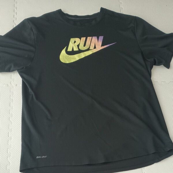 メンズ Lサイズ【NIKE】Dri-FITランニングシャツ 半袖Tシャツ ブラック ナイキ ランニング マラソン
