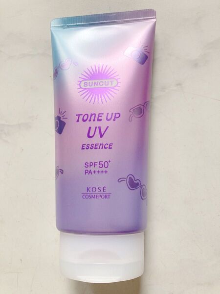 サンカット トーンアップUV エッセンス SPF50+ PA++++ ラベンダー