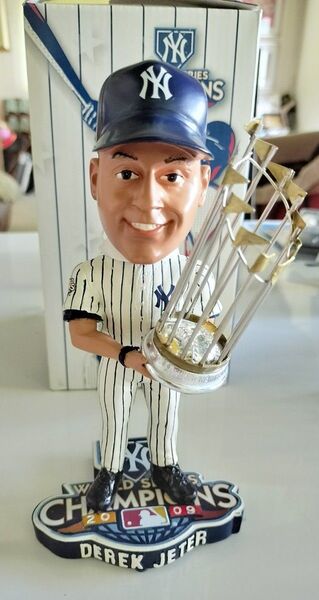 デレク・ジーター、2009年ワールドシリーズ 優勝記念Bobble Head
