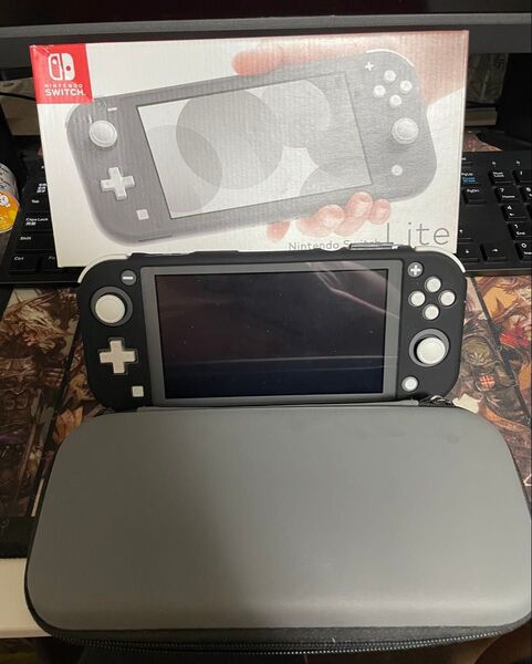 Nintendo Switch Lite 本体 ニンテンドー スイッチ ライト シリコンケース 収納ケース つき