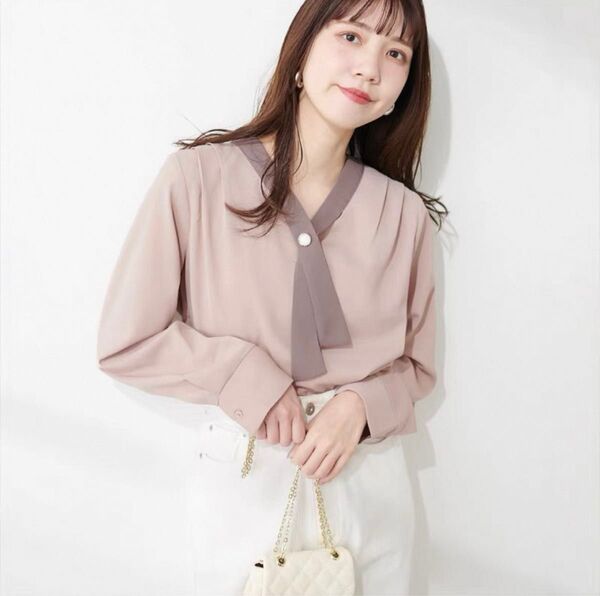 新品 natural couture パールリバー釦クロスボータイブラウス