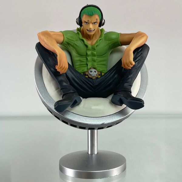 ワンピース DXF ヴィンスモーク ヨンジ フィギュア
