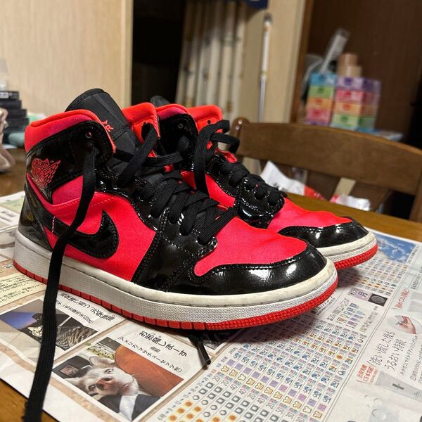 ナイキ NIKE エアジョーダン1 MID レディース24.5cm NIKE AIR JORDAN