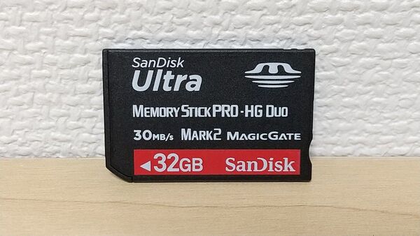 SanDisk Ultra メモリースティック PRO-HG Duo 32GB 初期化済み