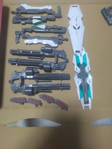 MG フルアーマーユニコーンガンダム シールド ビームガトリング