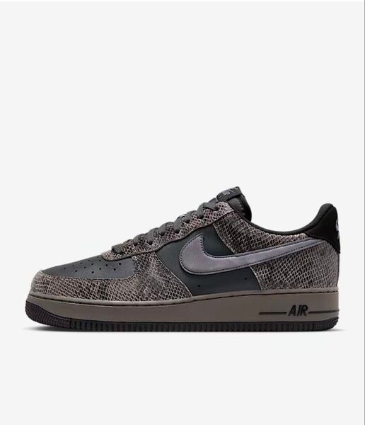 新品未使用箱付き NIKE ナイキ AIR FORCE 1 '07 LV8 HF2890- 001 27.5cm