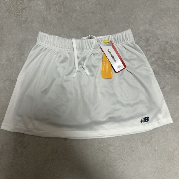 【新品】ニューバランスnew balance DRY素材 ホワイトスコート テニス バドミントン スカート