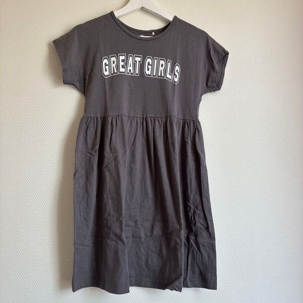 【美品】キッズ レディース ワンピース グレー 140cm 夏服 半袖