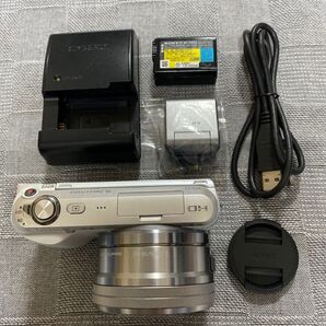 超美品 SONY NEX-C3 と 3.5-5.6/16-50 PZレンズ