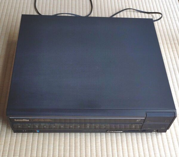 掘り出し物 パイオニア Pioneer LDプレーヤー LD-7100