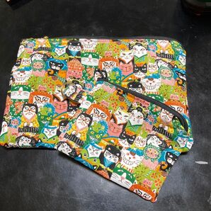 H-052 ハンドメイド フラットポーチ 歌舞伎猫柄 小ポーチ付き