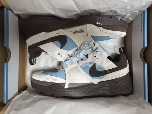Travis Scott × Nike Zoom Field Jaxx 27cm