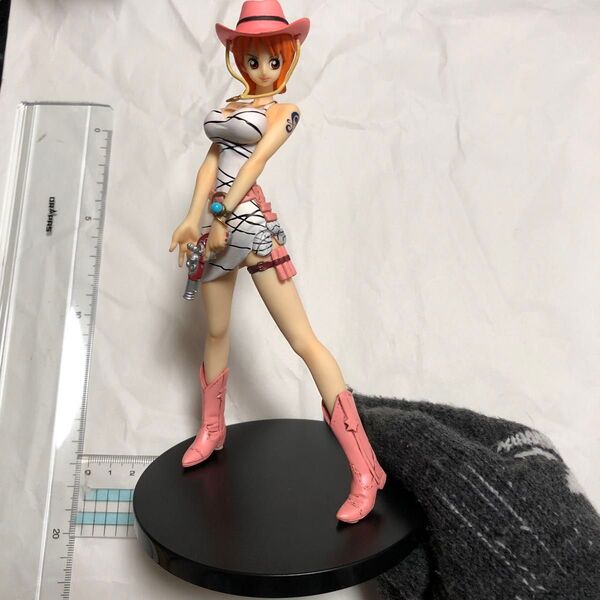 D2. フィギュア ナミ 「ワンピース」 DX GIRLS SNAP COLLECTION 3 ONE PIECE