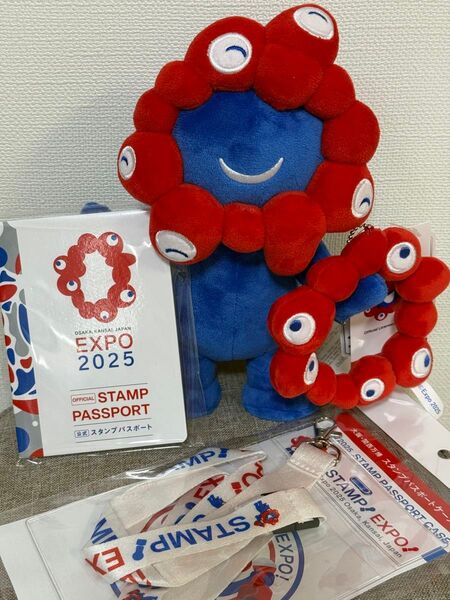 ミャクミャク スタンプパスポート&ケース ロゴマスコット にっこりぬいぐるみ