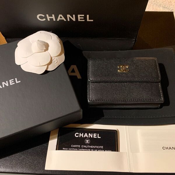 CHANEL シャネル スモールフラップウォレットキャビアスキン ブラックカメリア