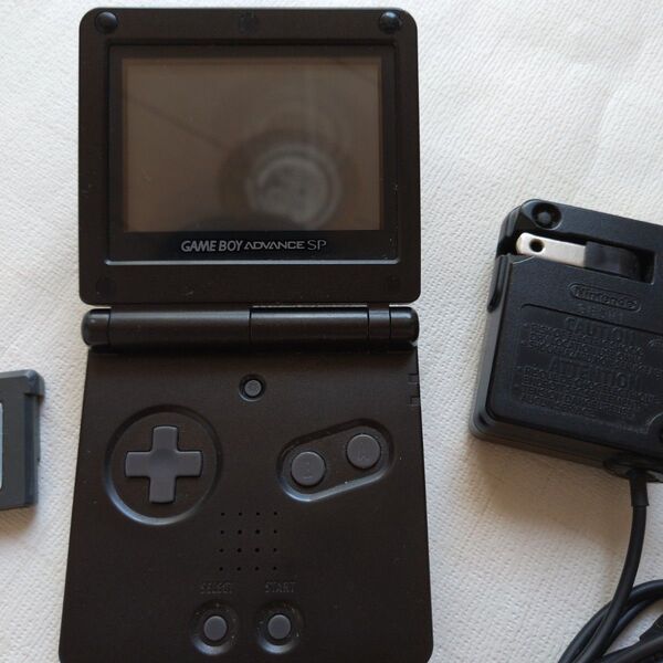ゲームボーイアドバンス SP& 純正 ACアダプター