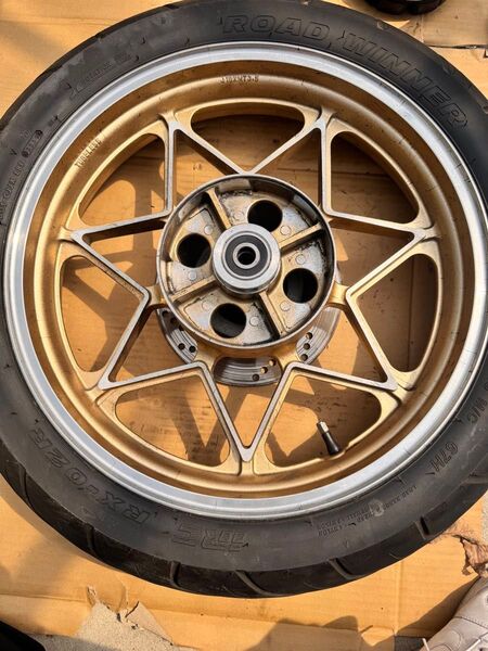 ゼファーχ 400 セブンスターキャスト 前後セット ジャンク品 ホイール タイヤ 事故車取り外し