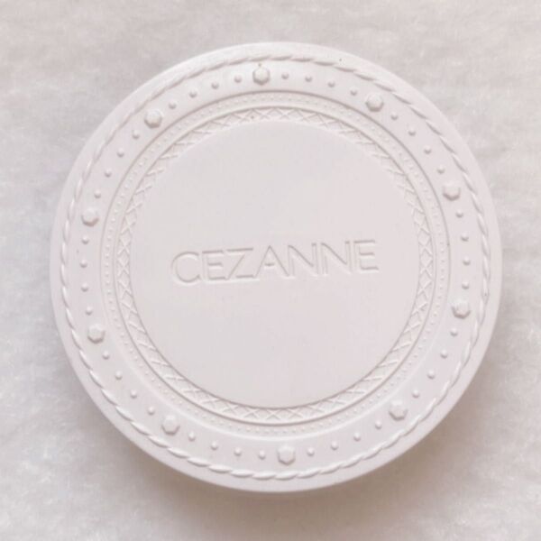 セザンヌ CEZANNE uvクリアフェイスパウダー 00 ライトベージュ