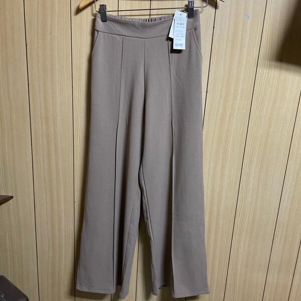 me Jane 新品ベージュ ストレッチ入りスラックスパンツ