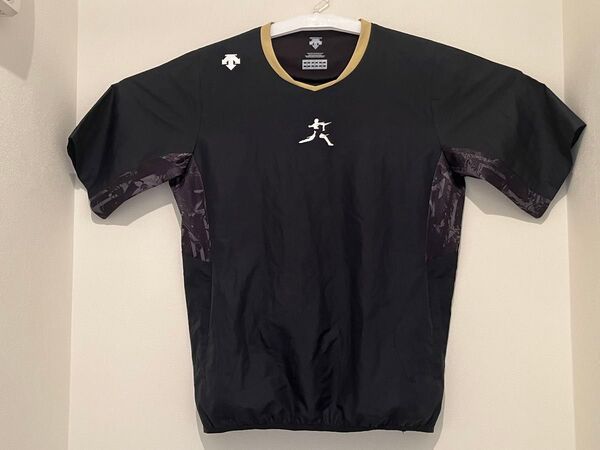 デサント 大谷翔平コレクション 野球トレーニングウェア(Mサイズ)半袖 ピステ Vジャン ブラック DESCENTE ジャケット
