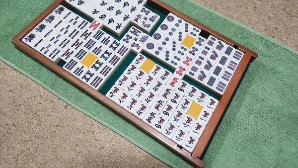 赤ドラ牌入り 麻雀牌 点数棒 セット マージャンパイ 麻雀セット 赤牌ドラあり まーじゃんぱい 点棒 麻雀一式 SET