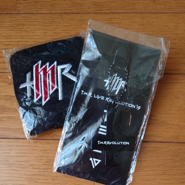 T.M.Revolution リストバンド&ネックレス 2個セット