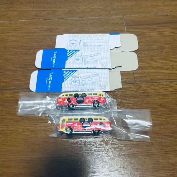 ディズニーリゾート限定 クルーザー ビークルコレクション トミカ 2台