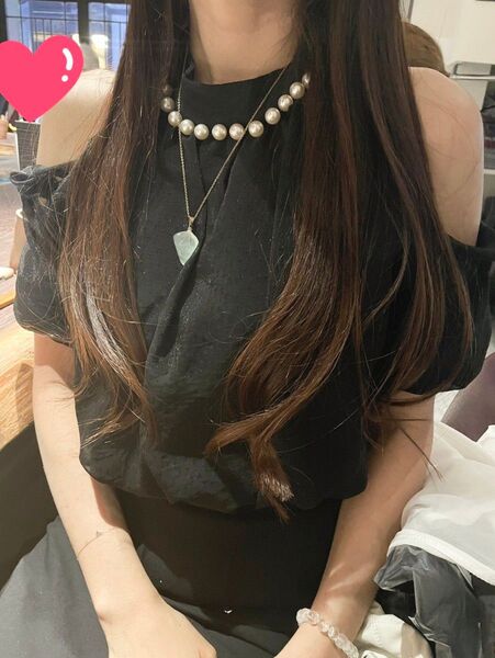 オフショルダー☆肩出しトップス☆黒ワンショルダー☆フリルトップス☆シフォン