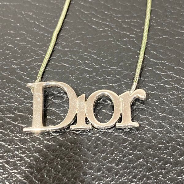 Christian Dior クリスチャンディオール アクセサリー ネックレス チョーカー ロゴ シルバーカラー ファッション