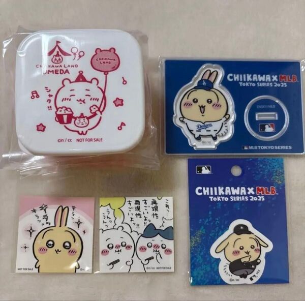 ちいかわ×MLB Tokyo SERIES ☆アクリルスタンド ☆ステッカー ☆大阪梅田店 リニューアルノベルティ 5点セット
