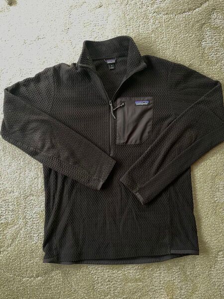 パタゴニア R1 Air Zip Neck BLACK