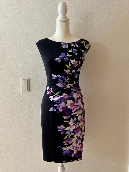 Lauren Ralph Lauren ローレン ラルフローレン の花柄ノースリーブワンピース サイズ4P(XS)黒