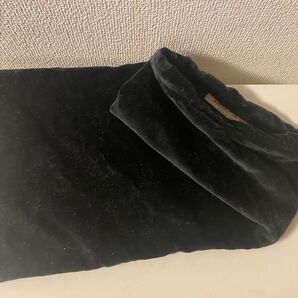 ボッテガべネタ 黒のポーチ