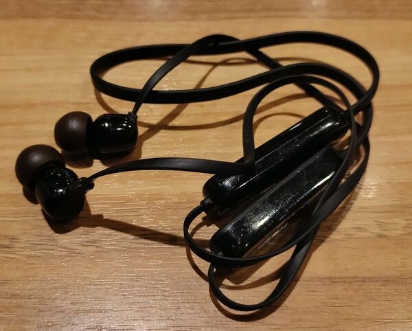 JBL TUNE 115BT ワイヤレス イヤホン