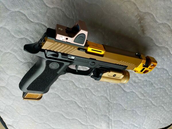 SIG VFC M17 CO2 GBB 動作良好